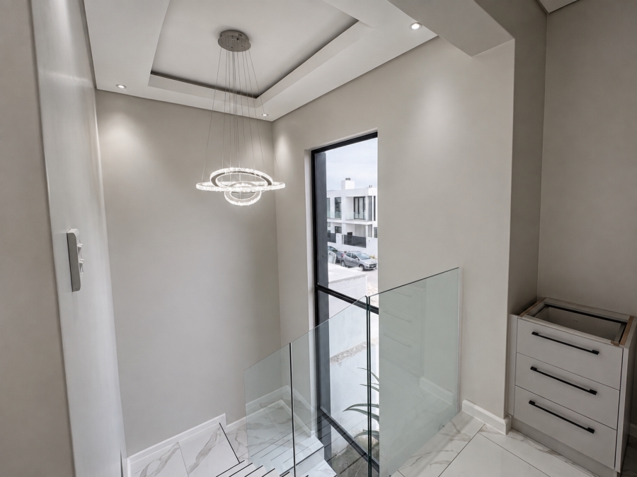 4 Bedroom Property for Sale in Sandown Western Cape